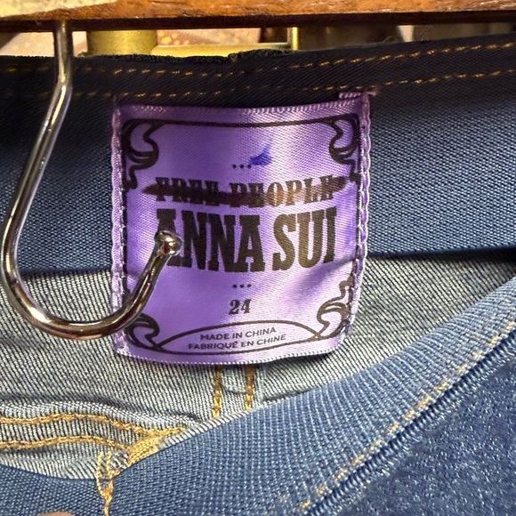 Free People We the Free x Anna Sui Penny Star Printed Pull-On Flare Jeans - Picture 8 of 8